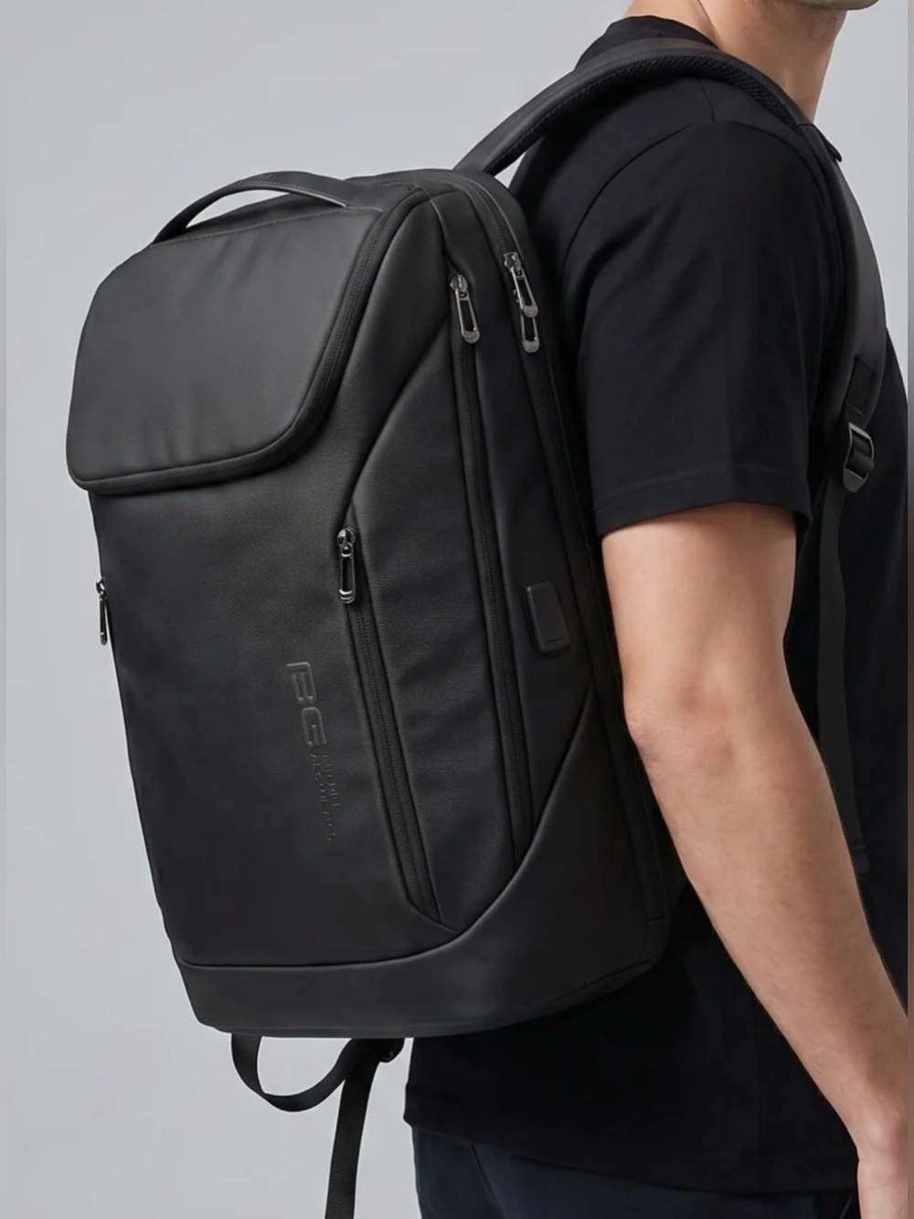 NWT : Bange : Black Vanguard Work-to-Travel Laptop Backpack / Bag / Travel